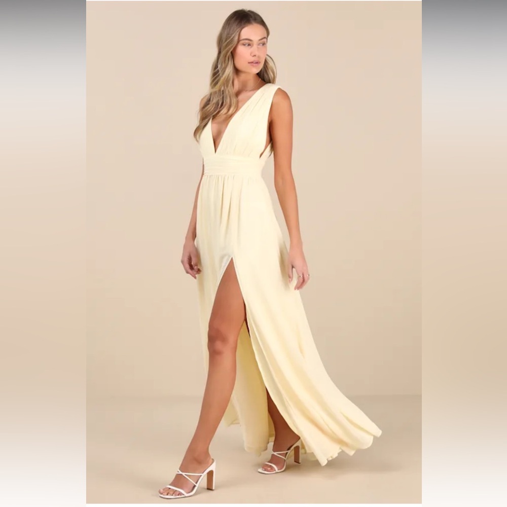 NWT 🏷️ Lulus Heavenly Hues Pale Yellow Maxi Dress